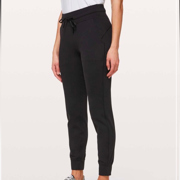 lululemon athletica Pants - 🍋Ready to Rulu Jogger 29”